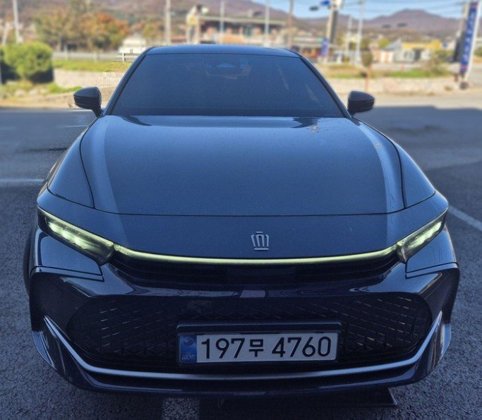 TOYOTA CROWN CROSSOVER - View 1