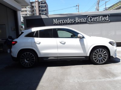 MERCEDES-BENZ GLA - 10