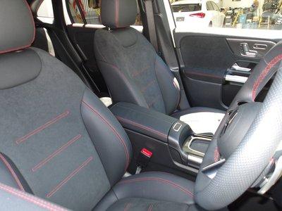 صورة مصغرة 41 لـ 2025 Mercedes-BENZ GLA