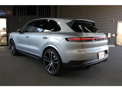 PORSCHE CAYENNE - 3