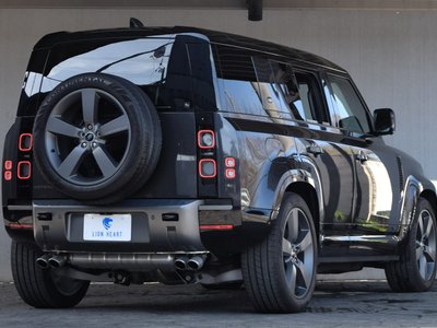 LAND ROVER DEFENDER - 10