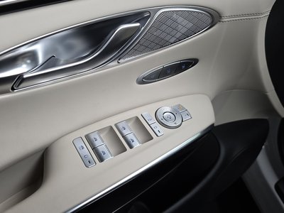 صورة مصغرة 40 لـ 2023 Genesis GV70
