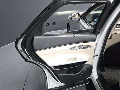صورة مصغرة 15 لـ 2023 Genesis GV70