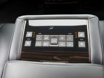صورة مصغرة 33 لـ 2020 Lexus LX