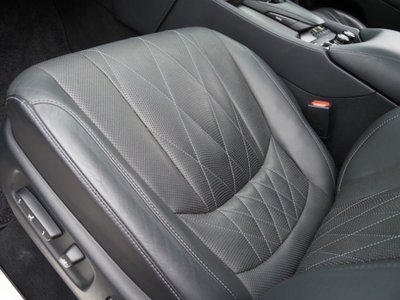 صورة مصغرة 31 لـ 2020 Lexus LX