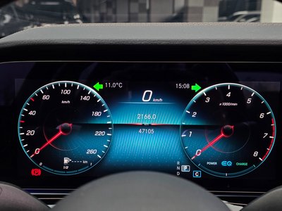 MERCEDES-BENZ E-CLASS - 8