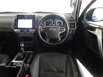 TOYOTA LAND CRUISER - 5