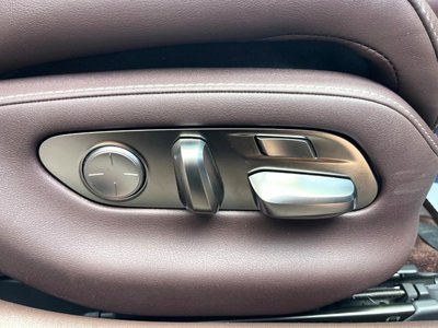 2018 Lexus LS — миниатюра 44