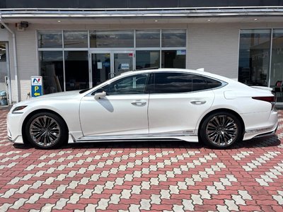 2018 Lexus LS — миниатюра 25