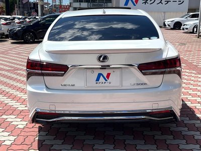 2018 Lexus LS — миниатюра 15