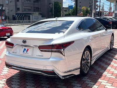 2018 Lexus LS — миниатюра 17