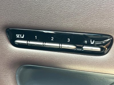 2018 Lexus LS — миниатюра 46