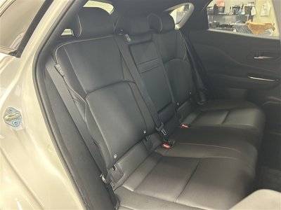 صورة مصغرة 35 لـ 2025 Toyota CROWN SPORT