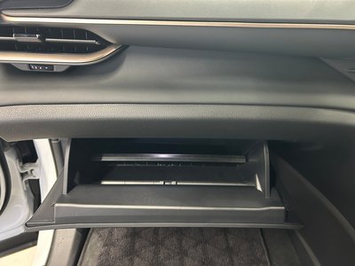 صورة مصغرة 32 لـ 2025 Toyota CROWN SPORT
