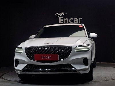 صورة 2 لـ 2023 Genesis GV70