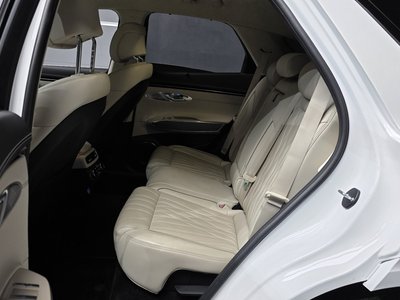 صورة مصغرة 12 لـ 2023 Genesis GV70