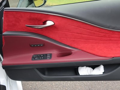 صورة مصغرة 21 لـ 2022 Lexus LC