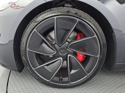 2026 Tesla MODEL 3 photo 6