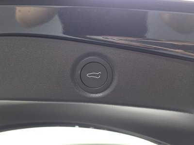 2026 Tesla MODEL 3 缩略图 32