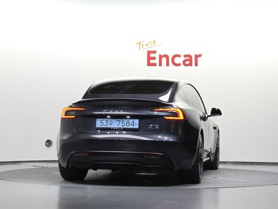 2026 Tesla MODEL 3 photo 3
