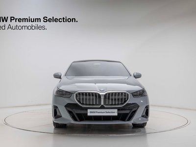 BMW 5 SERIES - 2