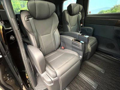 صورة 9 لـ 2023 Toyota ALPHARD