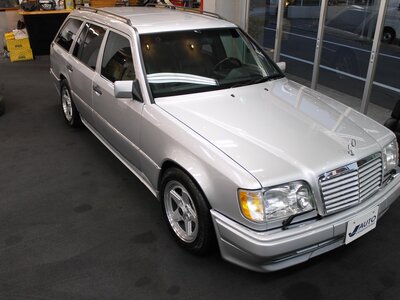 MERCEDES-BENZ E-CLASS WAGON