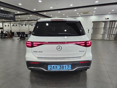 MERCEDES-BENZ EQB - 3