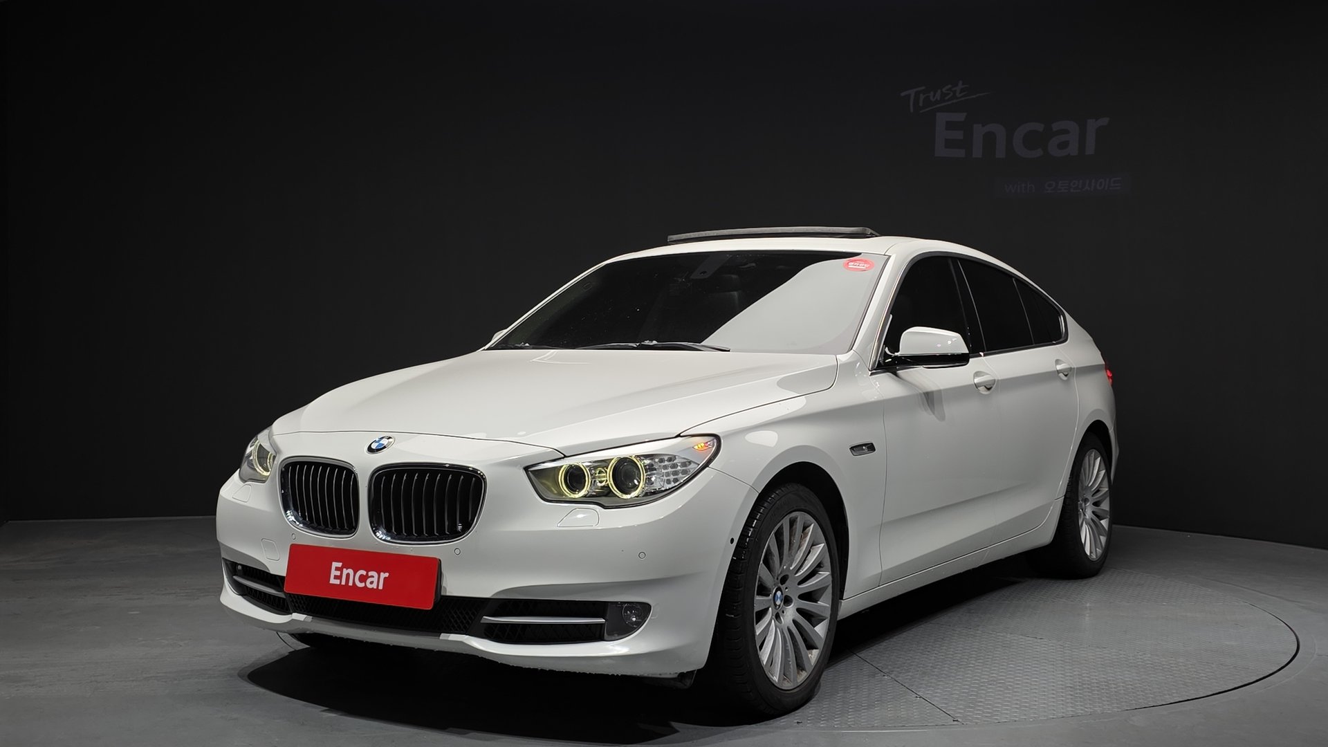 BMW 5 SERIES GT - View 1