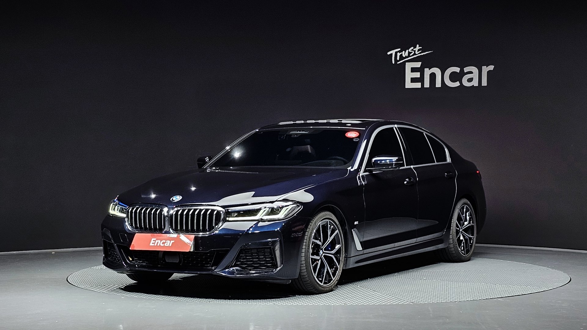 BMW 5 SERIES - View 1