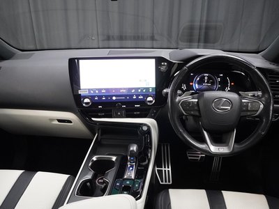 صورة مصغرة 15 لـ 2023 Lexus NX
