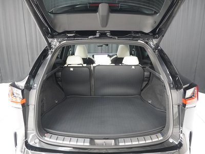 صورة مصغرة 13 لـ 2023 Lexus NX