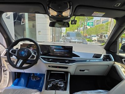 2025 BMW X5 — миниатюра 11