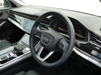 2020 AUDI Q8 — фото 8
