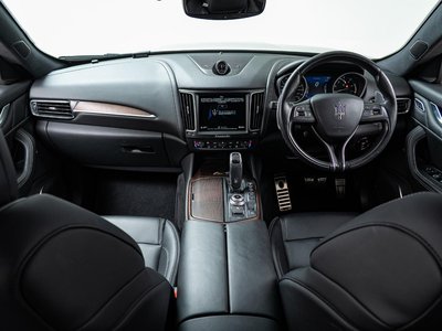 MASERATI LEVANTE - 5