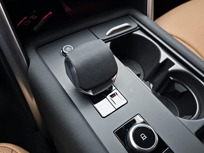 LAND ROVER DISCOVERY - 9