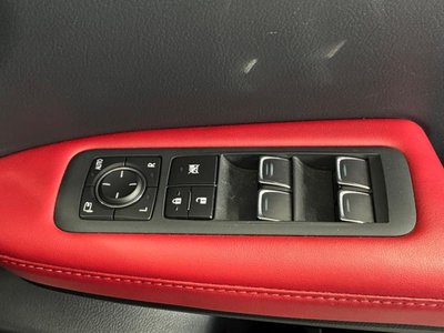 صورة مصغرة 31 لـ 2020 Lexus RX