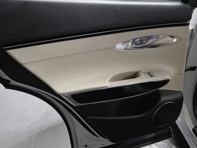 صورة مصغرة 15 لـ 2023 Genesis GV70