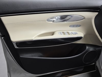 صورة مصغرة 14 لـ 2023 Genesis GV70