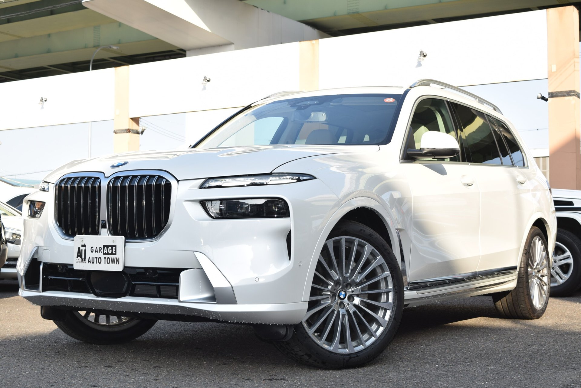 BMW X7 - View 1