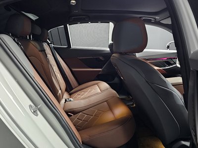 صورة مصغرة 17 لـ 2025 BMW 5 SERIES