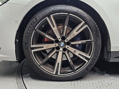 صورة 6 لـ 2025 BMW 5 SERIES