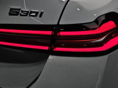صورة 10 لـ 2025 BMW 5 SERIES