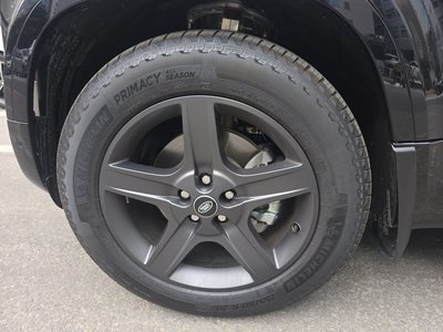 LAND ROVER DEFENDER - 2