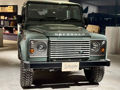 LAND ROVER DEFENDER - 3