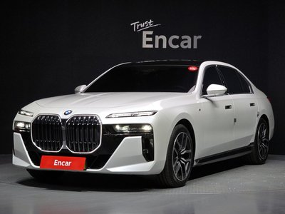 BMW 7 SERIES - 1