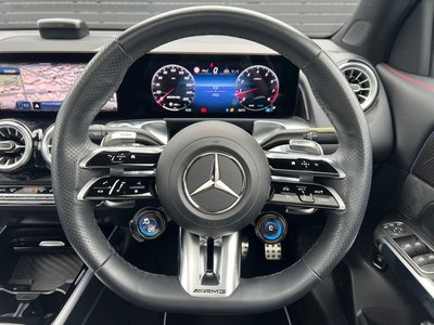 صورة مصغرة 30 لـ 2025 Mercedes-BENZ GLB