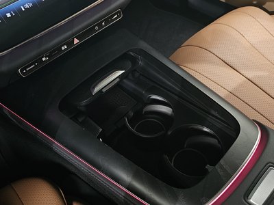 2025 Mercedes-BENZ E-CLASS 缩略图 24