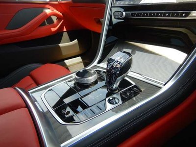 BMW 8 SERIES - 10