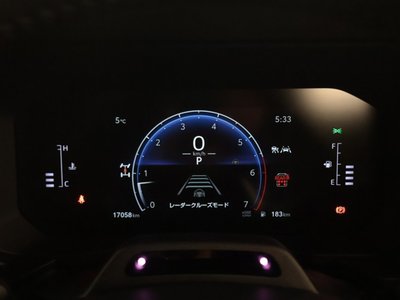 TOYOTA LAND CRUISER - 7